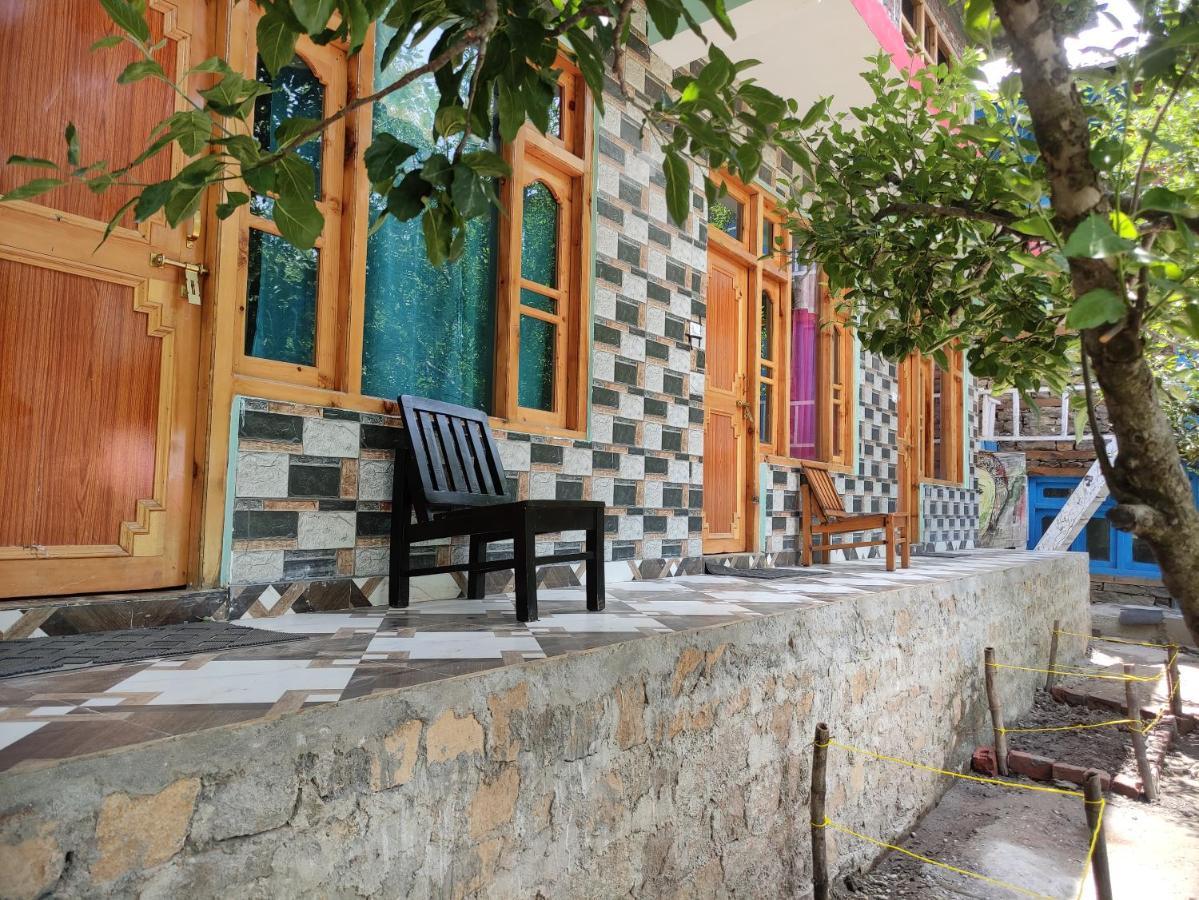 Karma Guest House And Cafe Kalgha Экстерьер фото