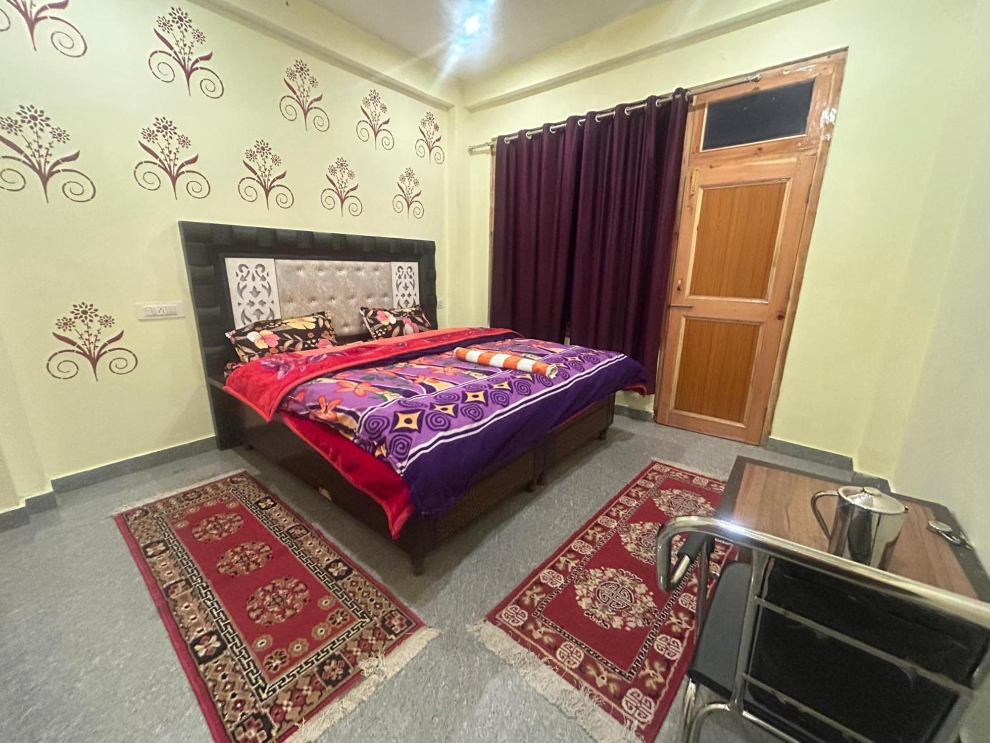 Karma Guest House And Cafe Kalgha Номер фото