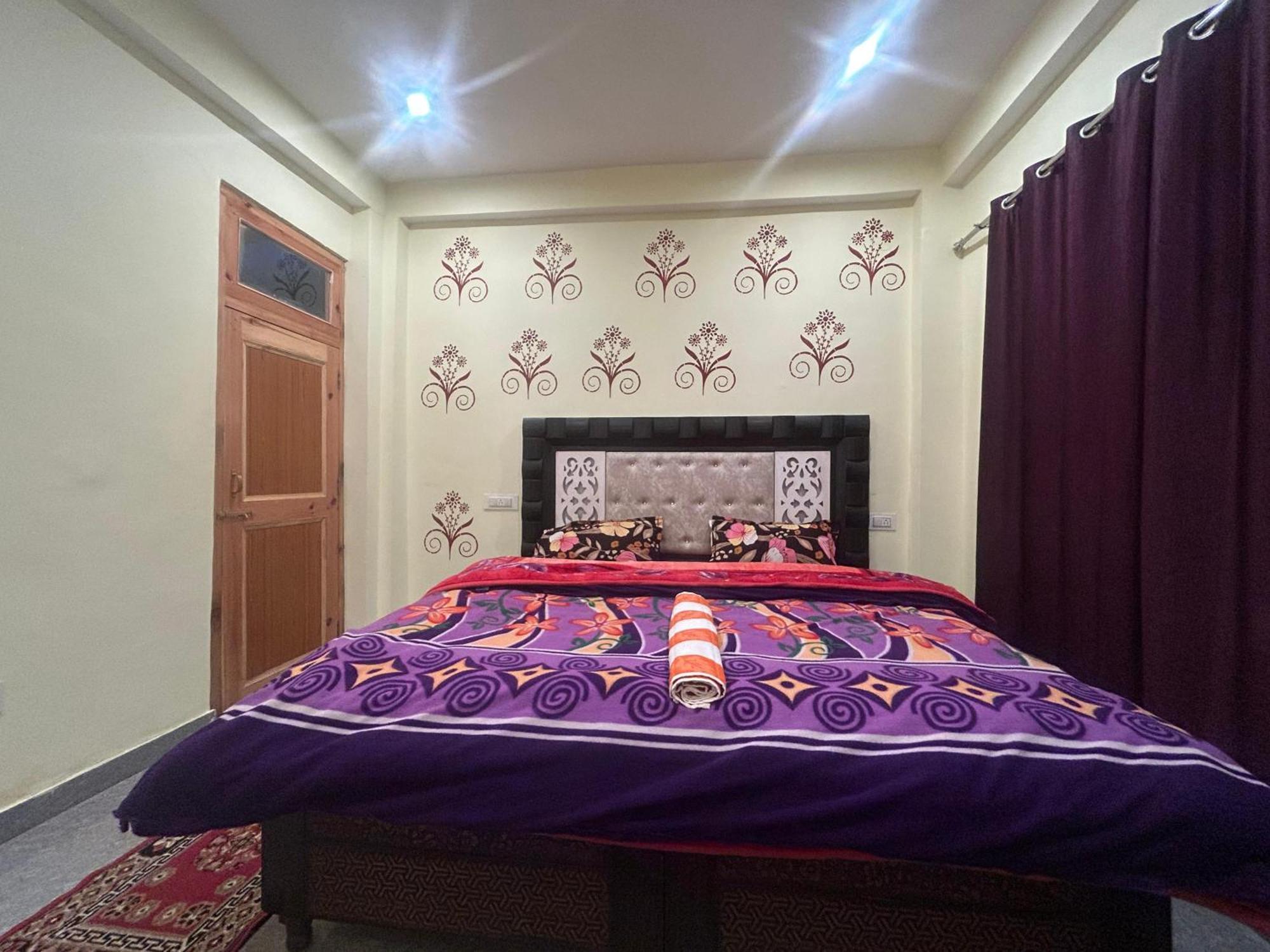 Karma Guest House And Cafe Kalgha Номер фото